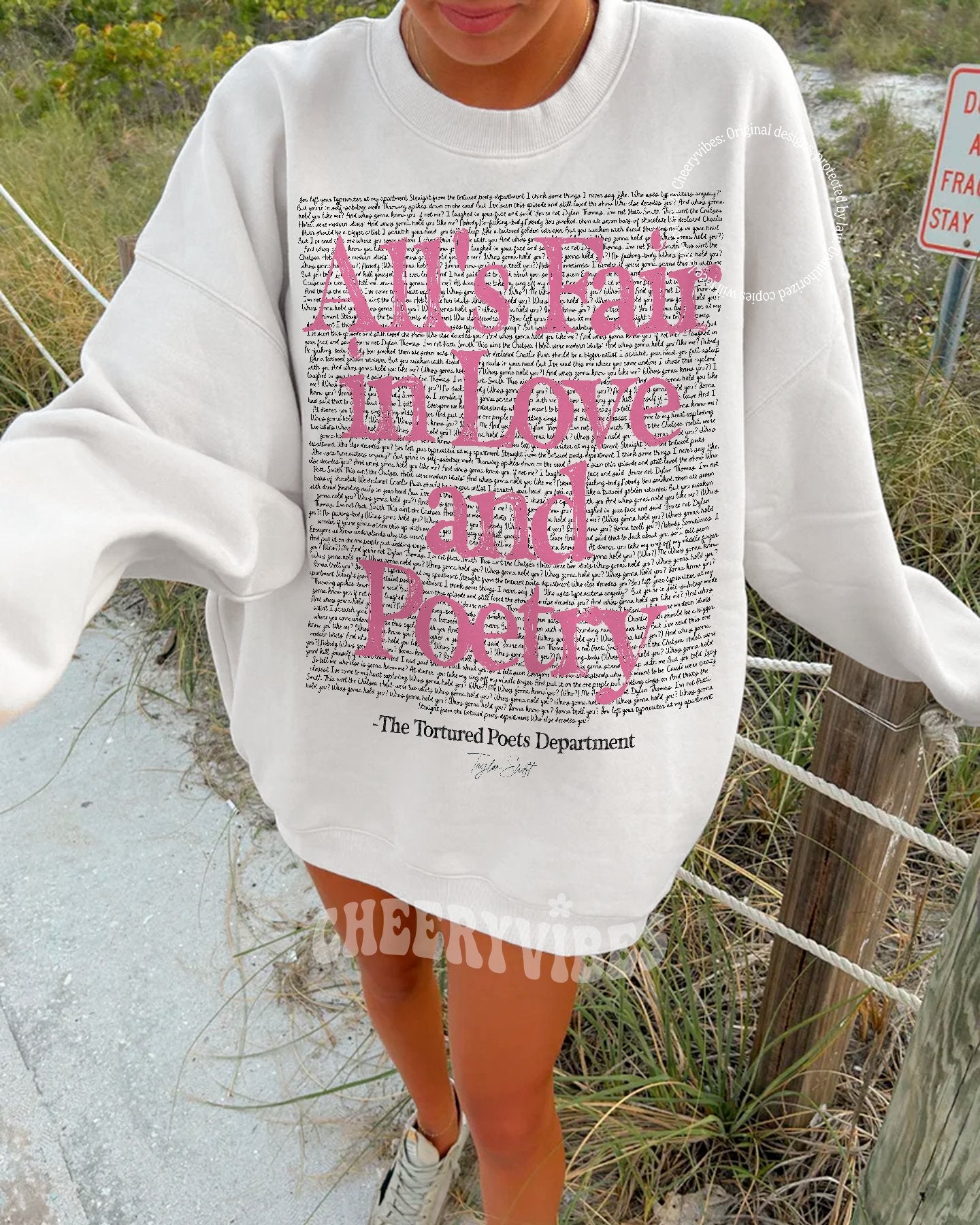All is fair in love and Poetry - Sweatshirt - CheeryVibes